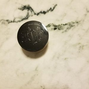 Kat Von D Lock It Brightening Powder- Golden